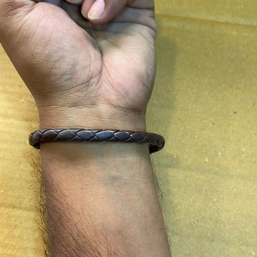 ❄️❄️New Brown Braided Leather Bracelet - Picture 5 of 6
